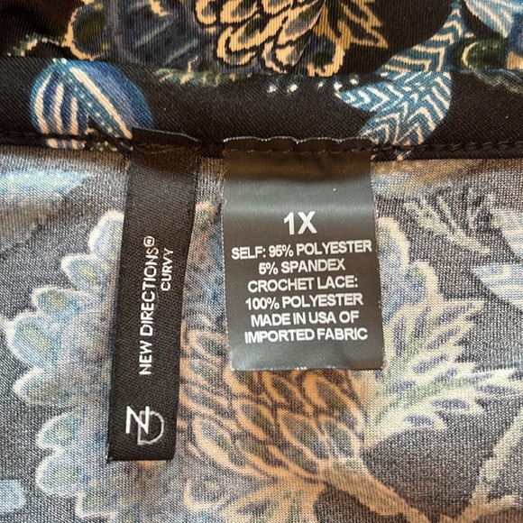 New Directions - black with blue, tan, moss green floral top - Lacey - 1X - Picture 3 of 5